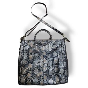 HOBO- Sheila Large Leather Satchel